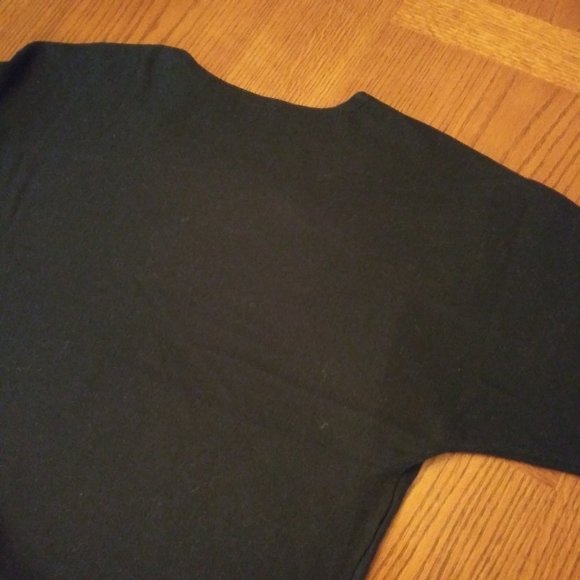 NWT Tahari Black and Gold Pullover Sweater - Picture 6 of 6
